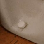 Čepička šestihranného vrutu. 